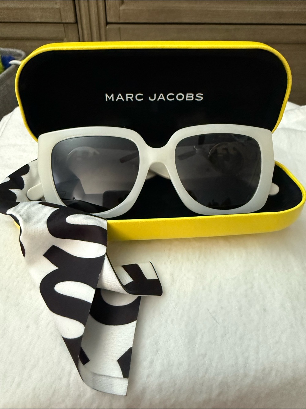 Marc Jacobs White Square Frame Sunglasses with Dark Lenses
